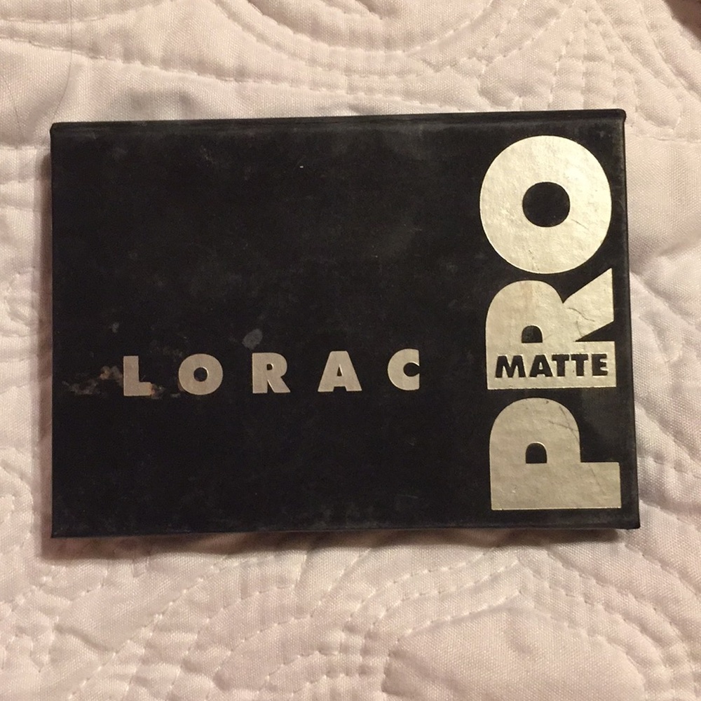 Lorac pro matte palette